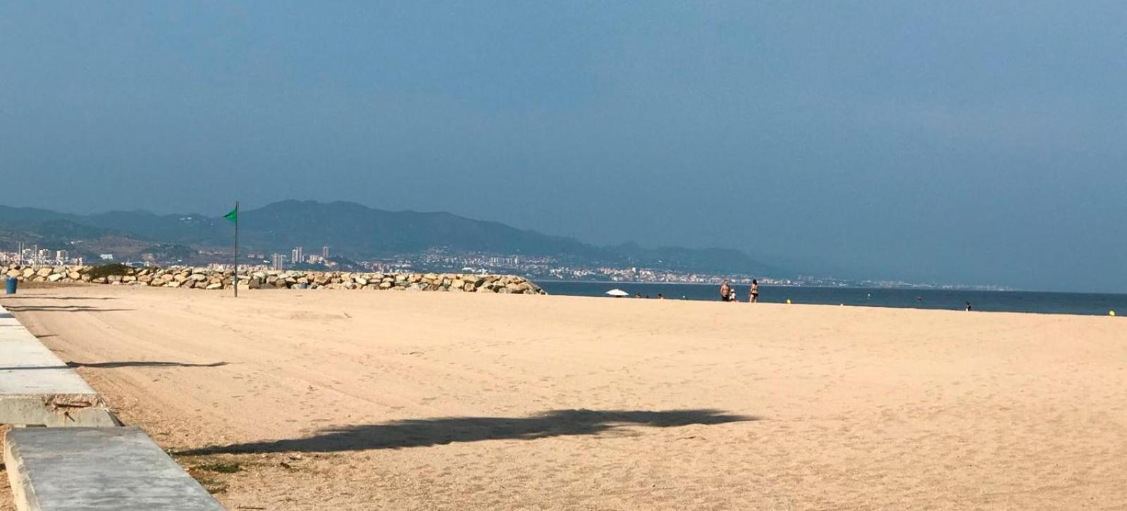 Over The Sea برشلونة المظهر الخارجي الصورة
